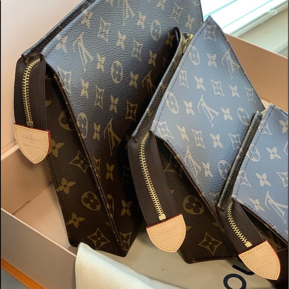 Check out my closet - Picture 15 of 16